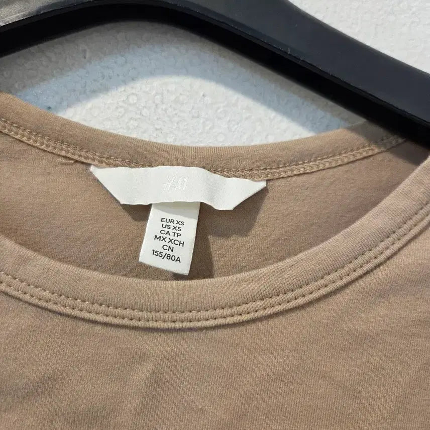 [BUNJANG] H&amp;M Puff Sleeve Short Sleeve T-Shirt Beige / H&amp;M 퍼프 반팔 티셔츠 베이지