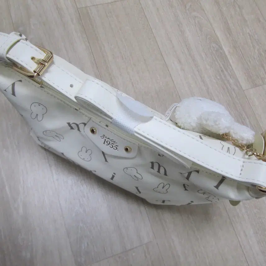 [BUNJANG] Miffy Shoulder Bag / 미피가방 숄더백(핸드백) 판매합니다.