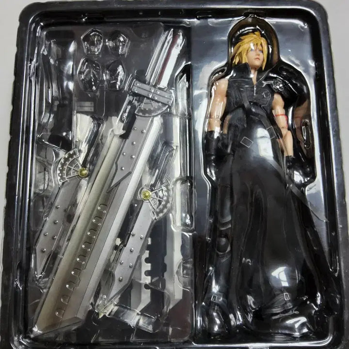 [BUNJANG] Play Arts Kai Final Fantasy VII Advent Children Cloud Strife / [플레이아츠 카이] 파이널 판타지 7 어드벤트 칠드런 클라우드 스트라이프