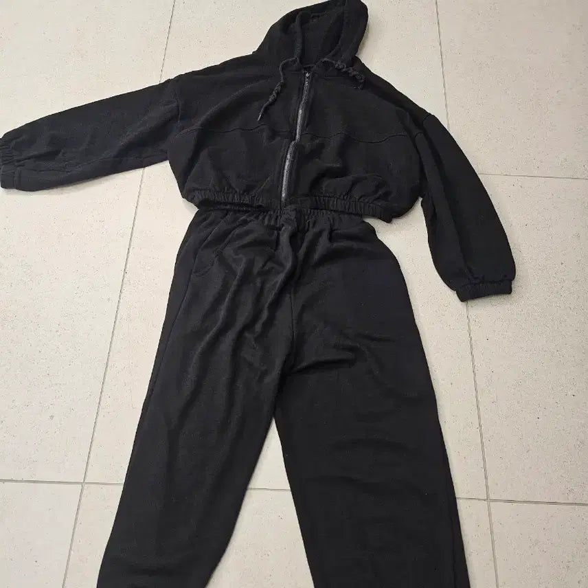 [BUNJANG] Black Hooded Zip-Up Training Set / 블랙 후드 집업 트레이닝 세트
