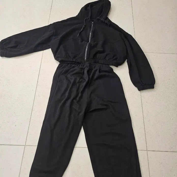 [BUNJANG] Black Hooded Zip-Up Training Set / 블랙 후드 집업 트레이닝 세트