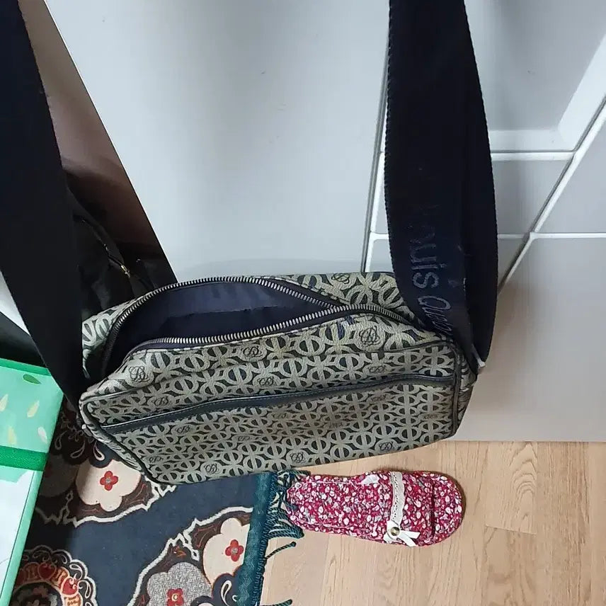 [BUNJANG] Louis Quatorze Pattern Shoulder Bag / 루이까또즈 패턴 숄더백