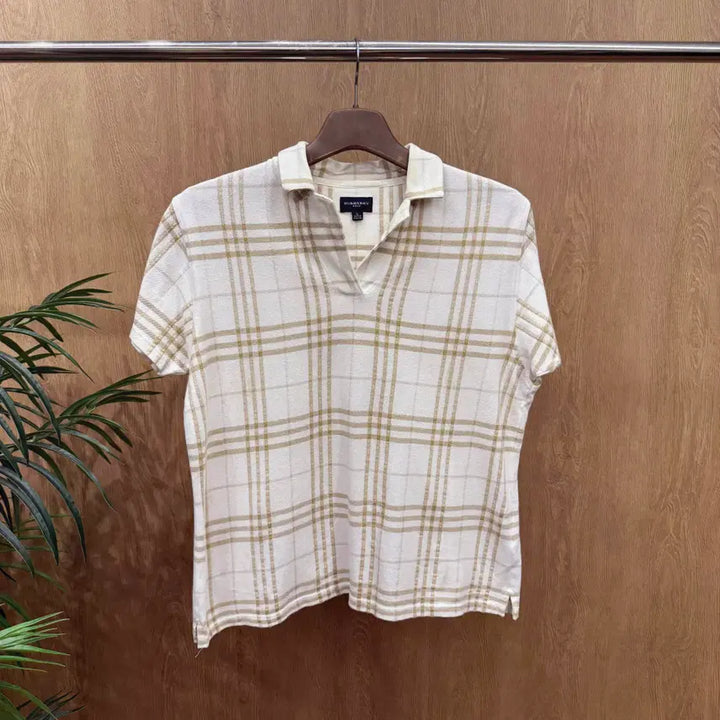 [BUNJANG] Burberry Golf Classic Check Pattern Open Collar PK Short Sleeve T-shirt Ivory / 버버리 골프 클래식 체크 패턴 오픈 카라 PK 반팔 티셔츠 아이보리