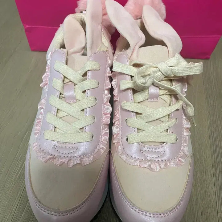 [BUNJANG] WEGO-WC Lolita Sneakers Pastel Pink / 일본 브랜드 WEGO-WC 로리타 스니커즈(새상품)