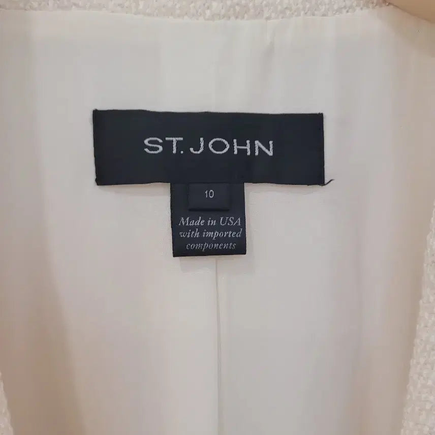 [BUNJANG] Saint John Ivory Tweed Jacket with Gold Buttons (Size 10 / 66-77) / 세인트존 센존 아이보리 트위드 금장버튼 자켓 10사이즈 66~77