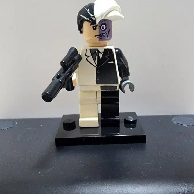 [BUNJANG] LEGO Genuine 7781 Two-Face Figure (Grade B) / 레고 정품 7781 투페이스 (상태 b급)