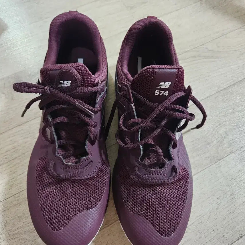 [BUNJANG] New Balance 574 Burgundy Sneakers / 뉴발란스 574 버건디 운동화