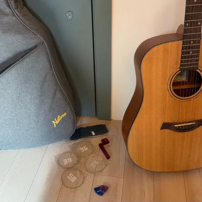 [BUNJANG] Martinez ND-10 Acoustic Guitar Full Set / Martinez ND-10 어쿠스틱 기타 풀세트