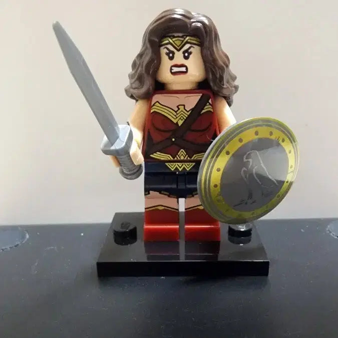 [BUNJANG] LEGO DC Wonder Woman Minifigure / 레고 76087 원더우먼 미니피규어