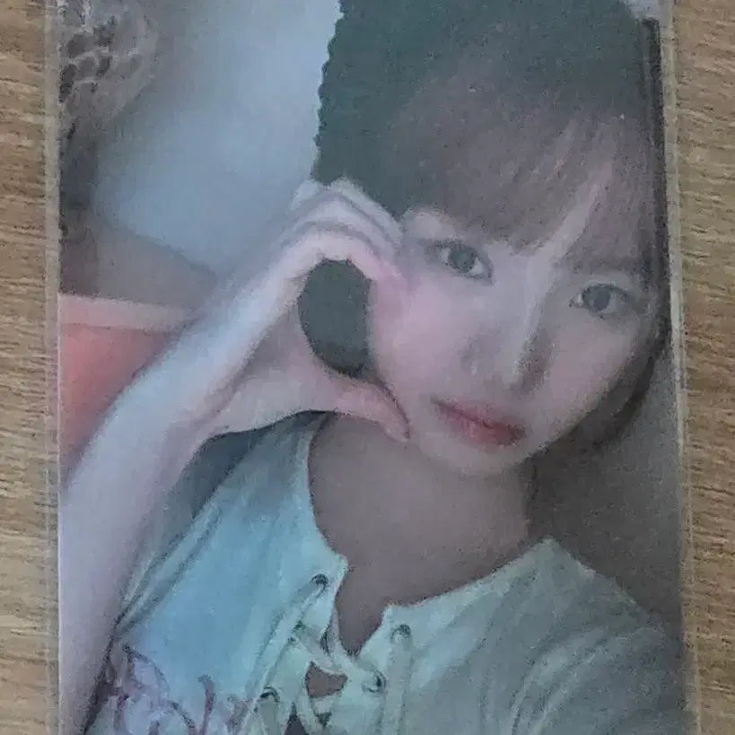 [BUNJANG] FIFTY FIFTY Debut Broadcast Photocard / 피프티 피프티 데뷔 공방포카 양도