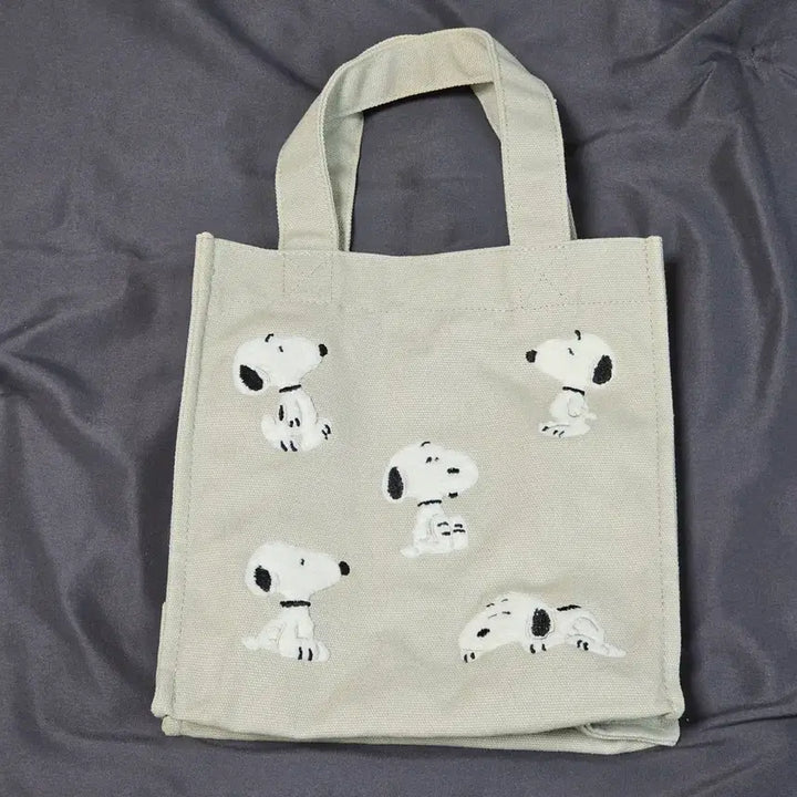 [BUNJANG] Peanuts Snoopy Embroidered Tote Bag / 피너츠(PEANUTS) 스누피 토트백 가방  (일본에서 구입)