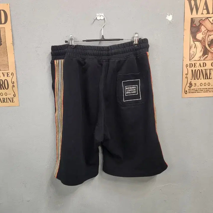 [BUNJANG] Burberry England Black Training Shorts / 버버리 잉글랜드 검정색 트레이닝 반바지