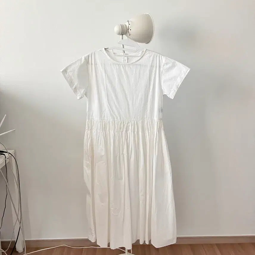 [BUNJANG] White Flare Long Dress / (새상품) 화이트 플레어 롱 원피스