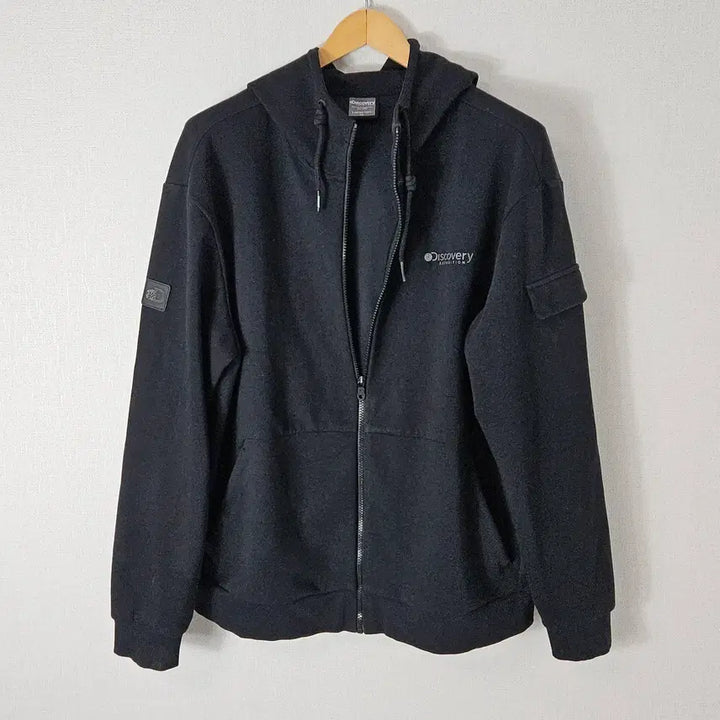[BUNJANG] Discovery Expedition New Cargo Pocket Hooded Zip-Up Jacket Tech Pack Training / 디스커버리 신형 카고포켓 후드집업 자켓 테크팩 트레이닝 남성 110