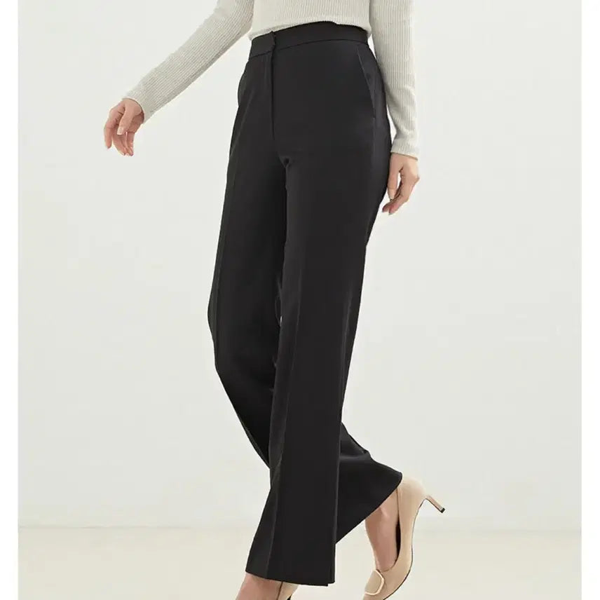 [BUNJANG] Roem Slit Bootcut Slacks / 로엠 슬릿 부츠컷 슬랙스