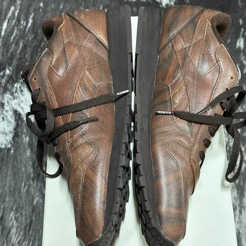 [BUNJANG] Reebok x Eames Classic Leather Sneaker (US 11.5, 295mm) / 리복 x 임스 (US 11.5, 295mm)