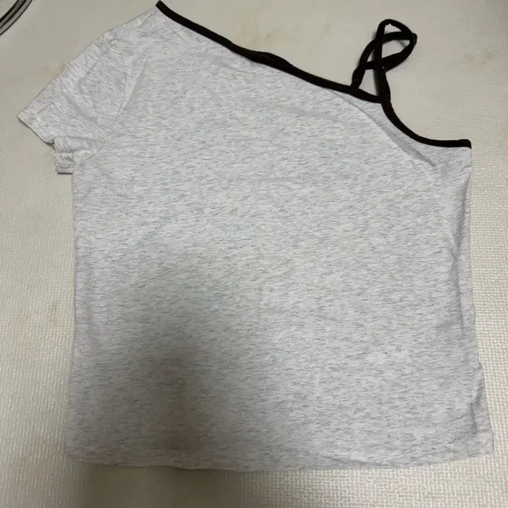 [BUNJANG] Atelier Nine One-Shoulder String T-Shirt / 아뜰리에 나인 원숄더 스트링 티셔츠