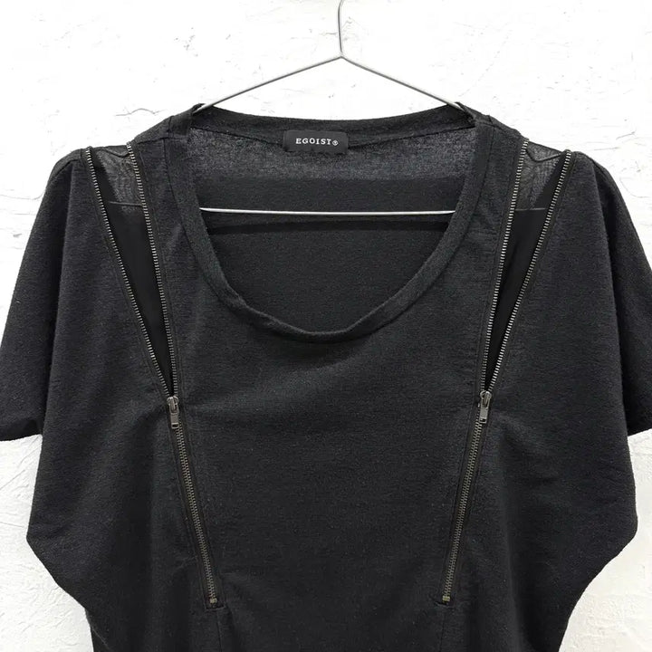 [BUNJANG] EGOIST Glitter Zipper T-Shirt / egoist 글리터 지퍼 티셔츠