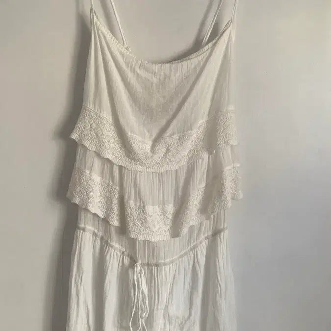 [BUNJANG] Vintage Embroidered Sleeveless Blouse Dress / 빈티지 나시 자수 블라우스 원피스 페어리 모리걸