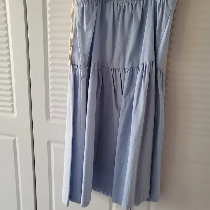 [BUNJANG] Sky Blue Halterneck Midi Dress / 하늘색의 끈걸이 원피스예요