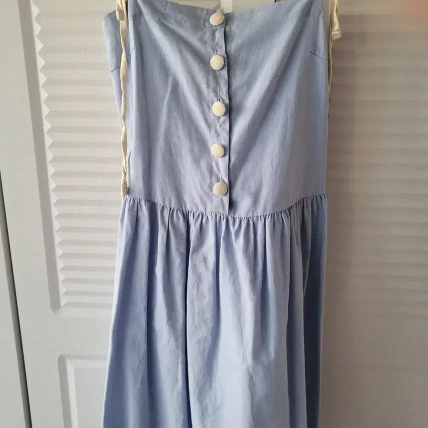 [BUNJANG] Sky Blue Halterneck Midi Dress / 하늘색의 끈걸이 원피스예요