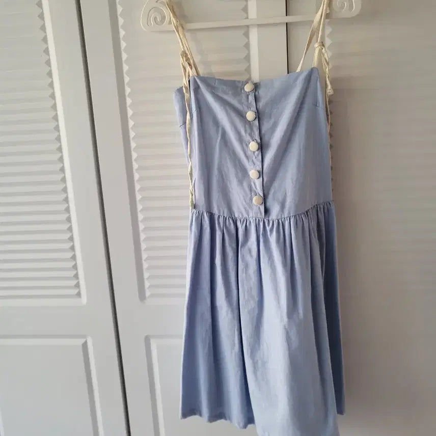 [BUNJANG] Sky Blue Halterneck Midi Dress / 하늘색의 끈걸이 원피스예요
