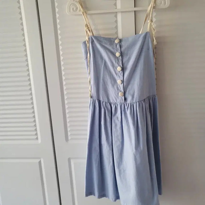 [BUNJANG] Sky Blue Halterneck Midi Dress / 하늘색의 끈걸이 원피스예요
