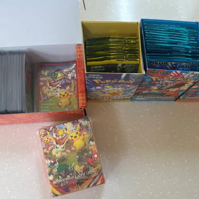 [BUNJANG] Pokemon TCG Tohoku Pikachu Box with Random Cards / 카드 랜덤 판매와 프로모 없음 토호쿠 피카츄 박스 판매