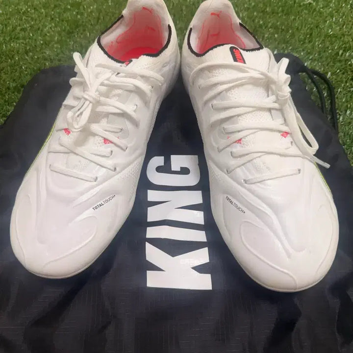 [BUNJANG] Puma King 20 Ultimate FG/AG Soccer Cleats / 푸마 킹20 얼티메이트 FG/AG(255)
