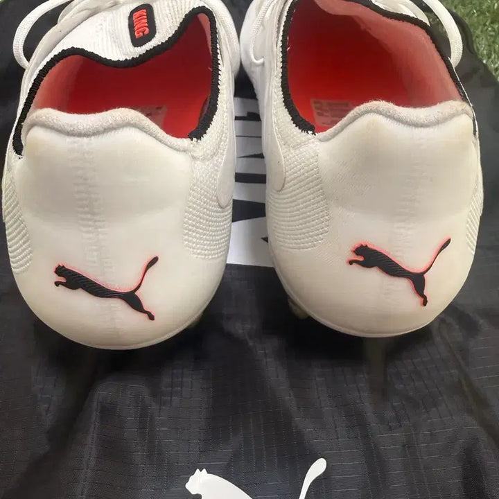 [BUNJANG] Puma King 20 Ultimate FG/AG Soccer Cleats / 푸마 킹20 얼티메이트 FG/AG(255)