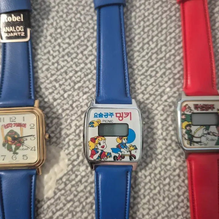 [BUNJANG] Vintage Stationery Store Character Wristwatches / 옛날 고전 근대사 문방구 완구 손목시계