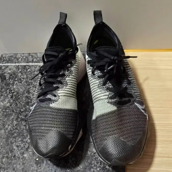 [BUNJANG] Nike Air Zoom Tempo Next% Flyknit Running Shoes 250mm / (새상품급/ 10회미만 착용) 나이키 에어줌템포 넥스트% 플라이니트250