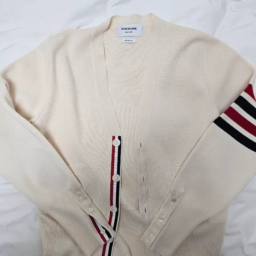 [SOLD OUT] 톰브라운 아이보리 가디건