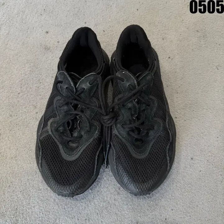 [BUNJANG] Adidas Ozweego All Black Sneakers 225 / 아디다스 오즈위고 올블랙 운동화 225