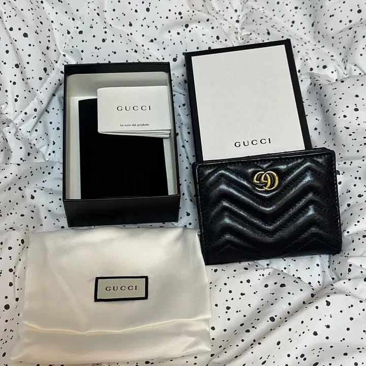 [BUNJANG] Gucci GG Marmont Matelassé Wallet Black / 구찌(정품) GG 마몬트 마틀라쎄 반지갑 카드지갑 지갑 여성지갑 명품지갑