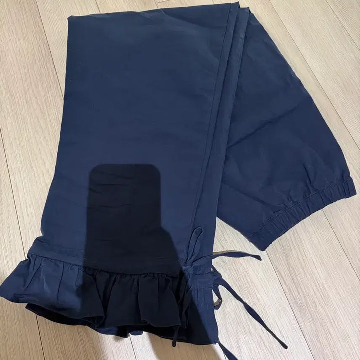 [BUNJANG] FINCA Navy Frill String Pants Size 1 / FINCA 네이비 프릴 끈 바지 1사이즈