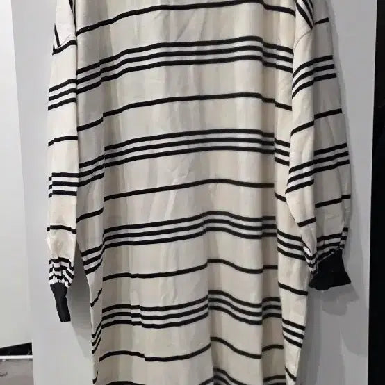 [BUNJANG] Striped Long Sleeve Maxi Dress / 긴팔 스트라이프 롱 원피스