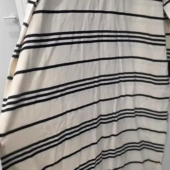 [BUNJANG] Striped Long Sleeve Maxi Dress / 긴팔 스트라이프 롱 원피스