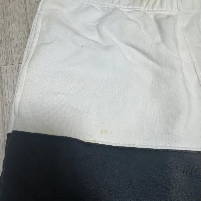 [BUNJANG] Supreme Nike Stripe Sweatpants / 19ss 슈프림 나이키 스트라이프 스웻 팬츠