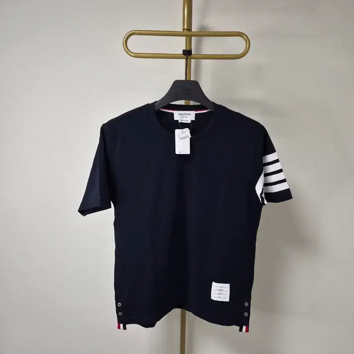 [BUNJANG] Thom Browne Signature Stripe T-Shirt / [2/새상품] 톰브라운 사선 반팔
