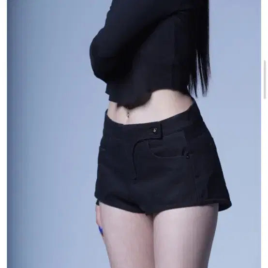 [BUNJANG] Deep In Blue Curved Shorts Black / 딥인블루 커브드 쇼츠 블랙