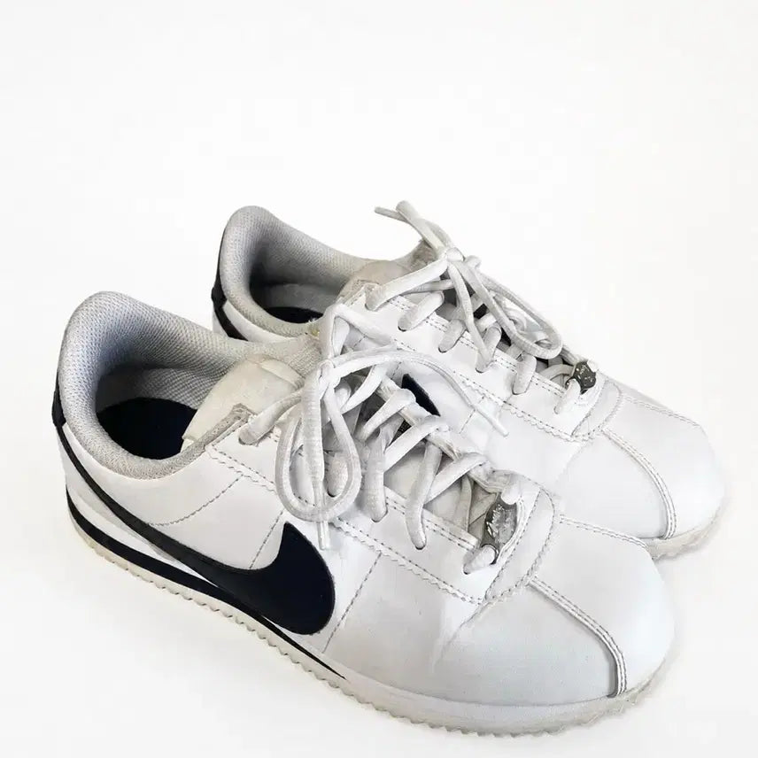 [BUNJANG] Nike Cortez White Black (230mm) / (상태좋음)나이키 코르테즈 흰검 230