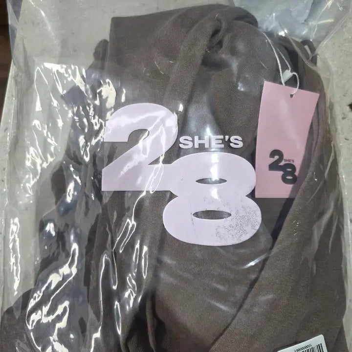 [BUNJANG] BLACKPINK Rosé 28th Birthday Chocolate Version Hoodie / 블랙핑크 포토카드 블핑 rosie 후드 로제 초콜렛 28 생일 tbl
