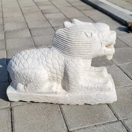 [BUNJANG] White Jade Stone Yongkirin Statue - Large Gate Guardian / 백옥석.용기린(대문지킴이)조경석물