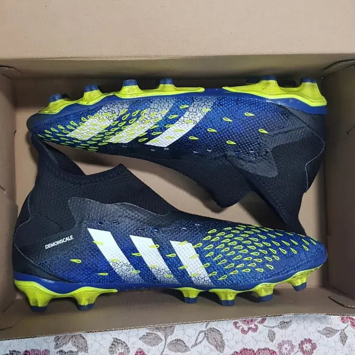 [SOLD OUT] 아디다스 프레데터 축구화