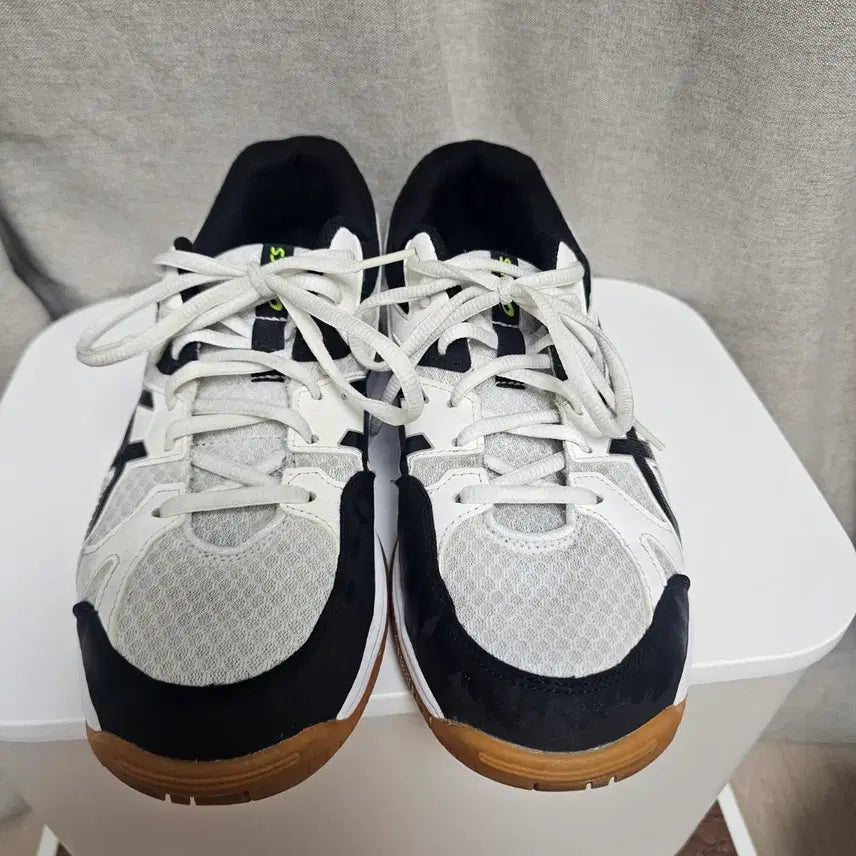 [BUNJANG] Asics RIVRE CF Volleyball Shoes White/Black / .275아식스 RIVRE CF 배구화 화이트/블랙  - 910