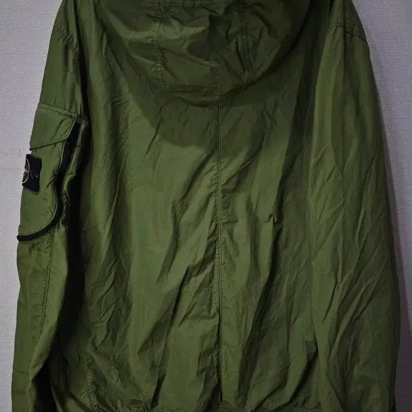 [BUNJANG] Stone Island Naslan Light Watro Hooded Jacket XL / [정품/S+급] 스톤아일랜드 나슬란 라이트 와트로 후드 자켓 105~11