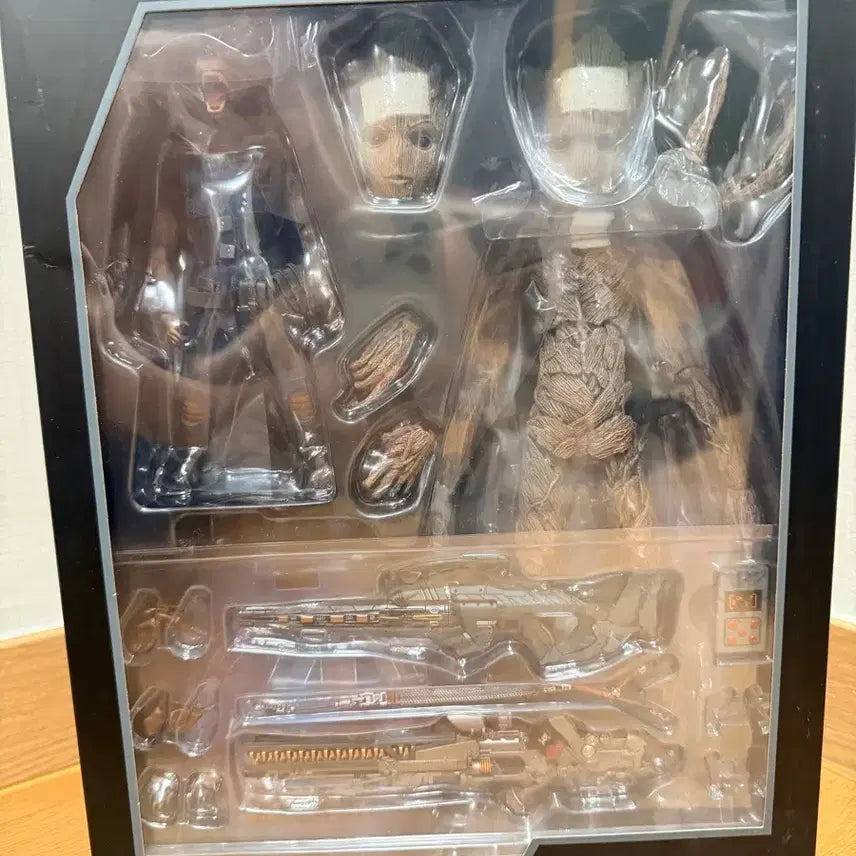 [BUNJANG] Hot Toys Infinity War Groot &amp; Rocket Bundle / 핫토이 인피니티워 그루트 로켓 합본