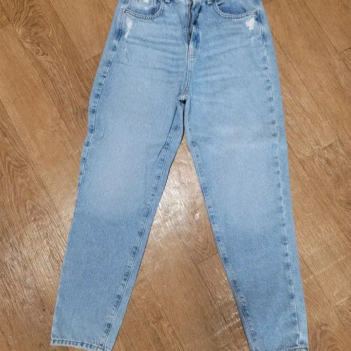 [BUNJANG] Zara Light Wash Distressed Straight Leg Jeans / ZARA 연청 데미지 청바지