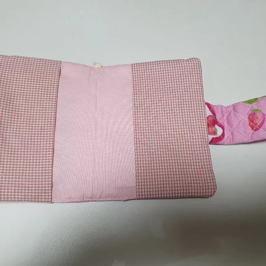 [BUNJANG] Handmade Hello Kitty Strawberry Diary Cover / 고전 헬로키티 딸기 핸드메이드 다이어리커버